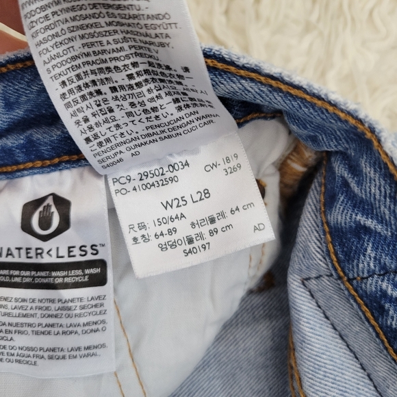 Levis 501s Skinny Jeans - Picture 8 of 16